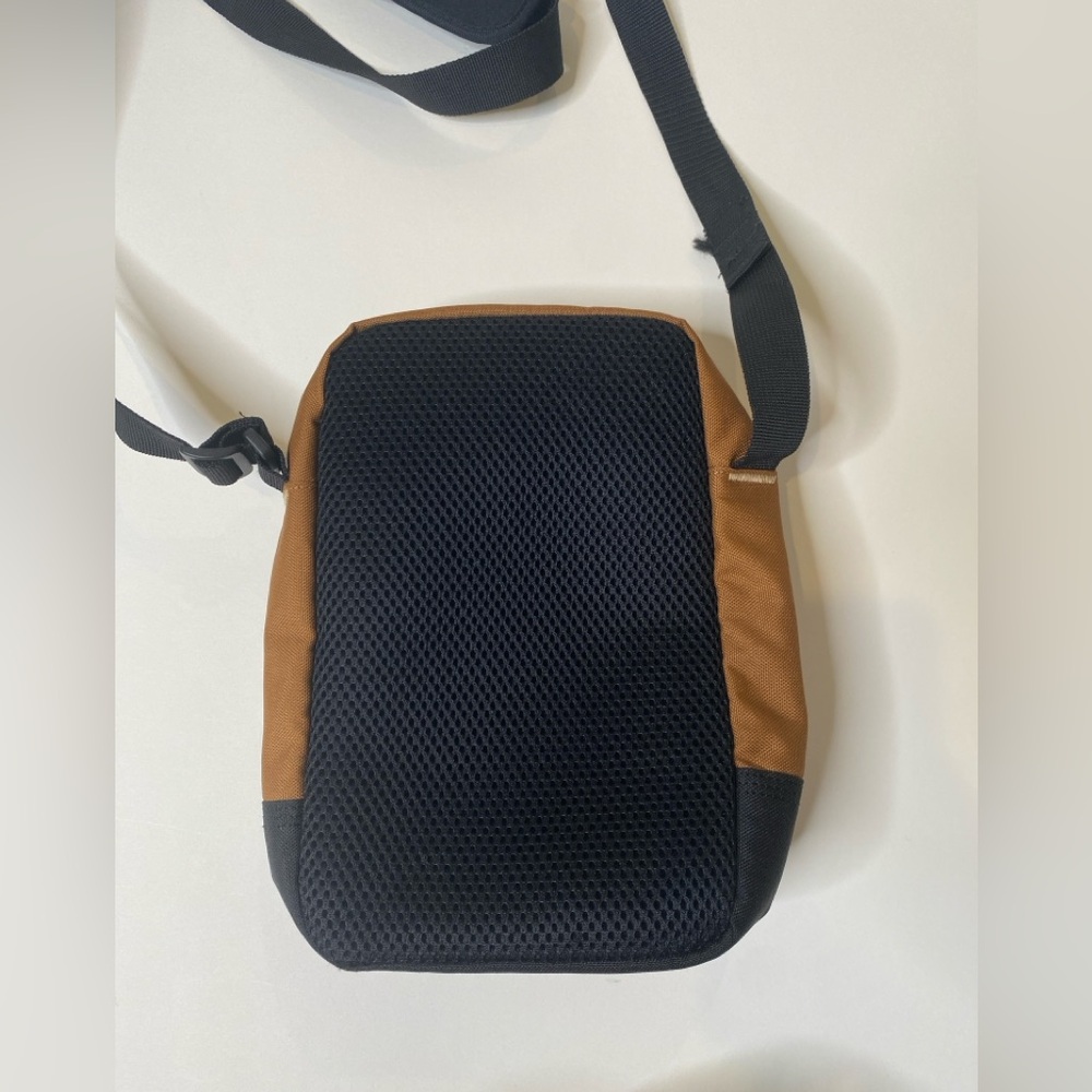 Carhartt Legacy Crossbody bodysling Gear Organizer bag brown with black accents - Picture 6 of 11
